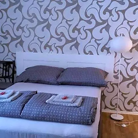 Gallys Hotel